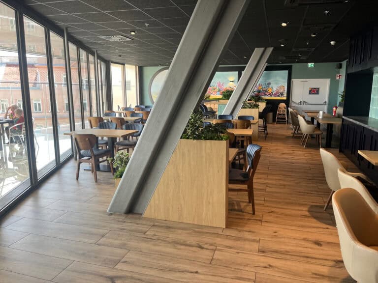 a9a79201 a7a3 4161 9595 917124ddf0b8